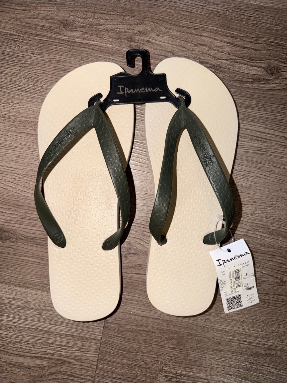 Ipanema Beige Flip Flops with Olive Green Straps